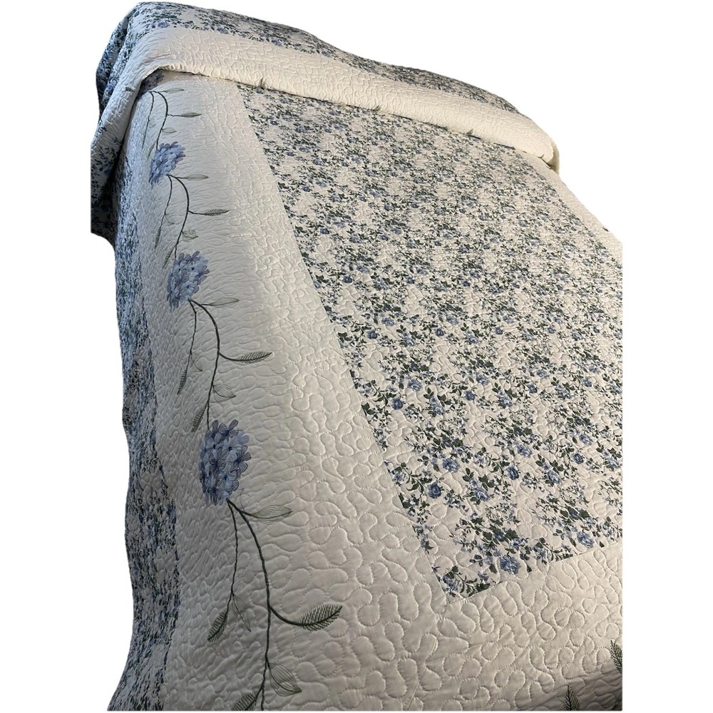 Beatrice Home Embroidered Blue Carnation Queen Quilted Bedspread Cottagecore - Picture 3 of 9